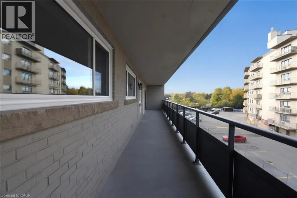 510 QUEENSTON Road Unit# 404 #404