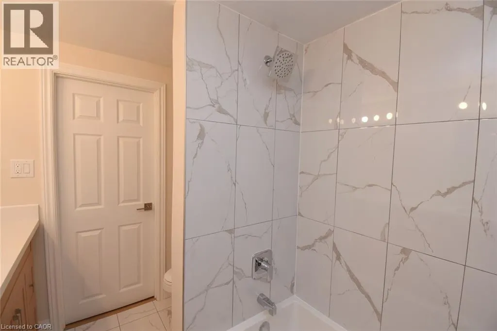 510 QUEENSTON Road Unit# 404 #404
