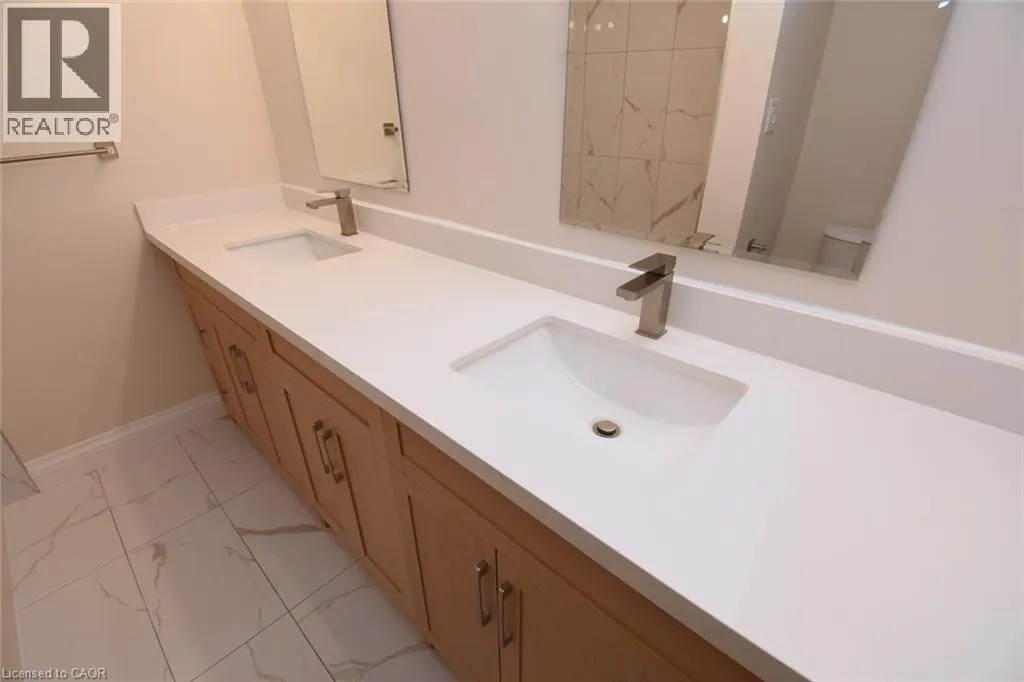 510 QUEENSTON Road Unit# 404 #404