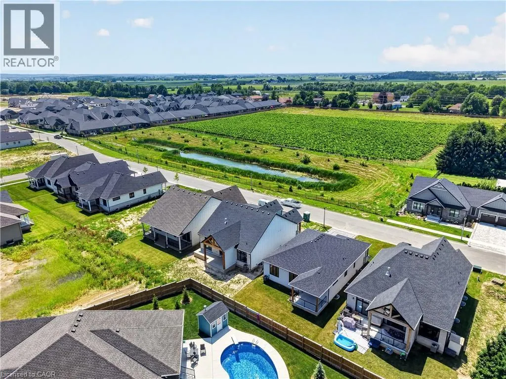 11 OAKLEY Drive
