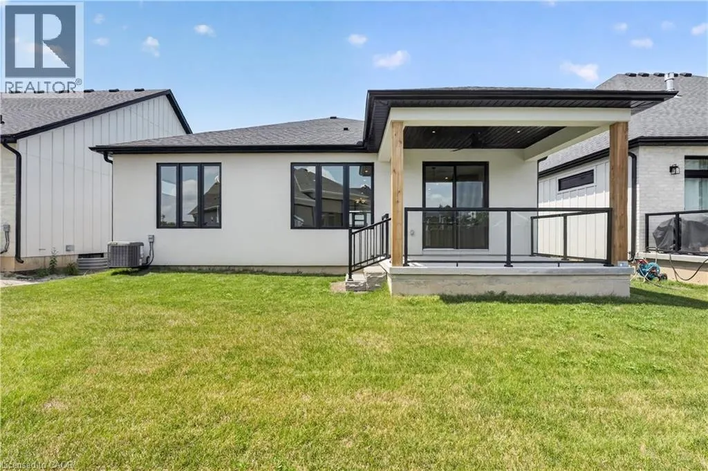 11 OAKLEY Drive