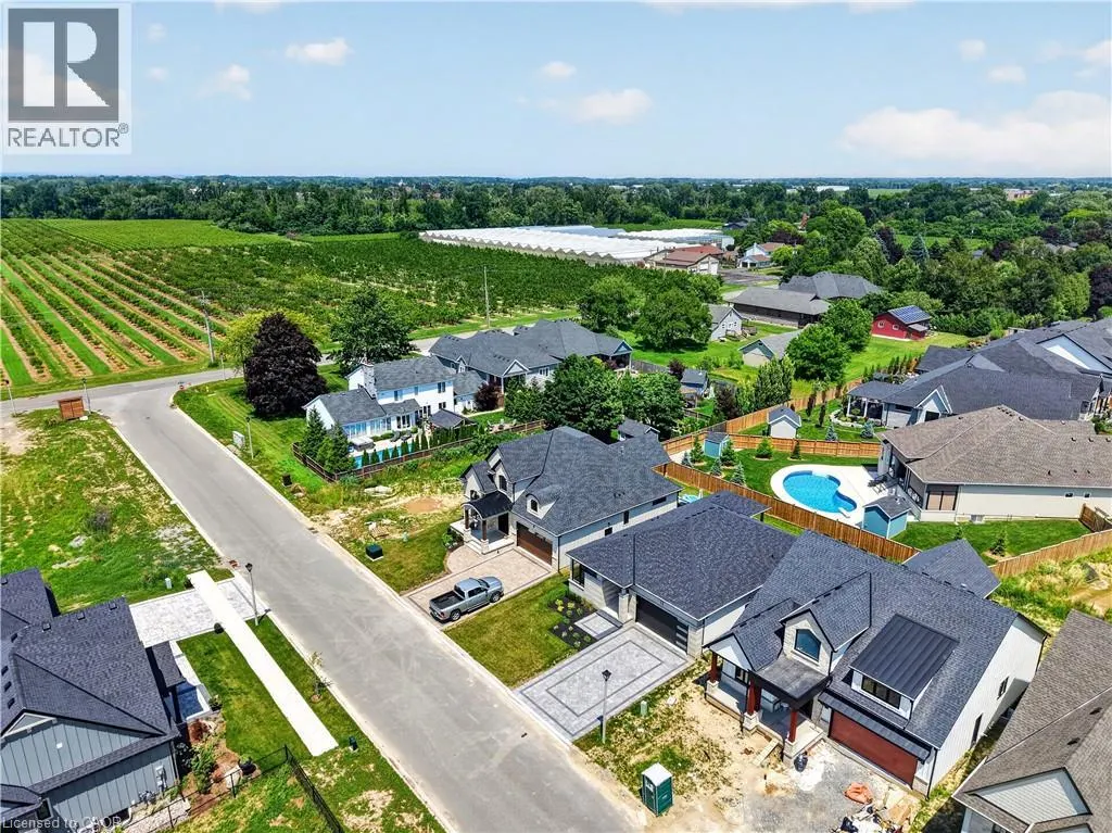 11 OAKLEY Drive