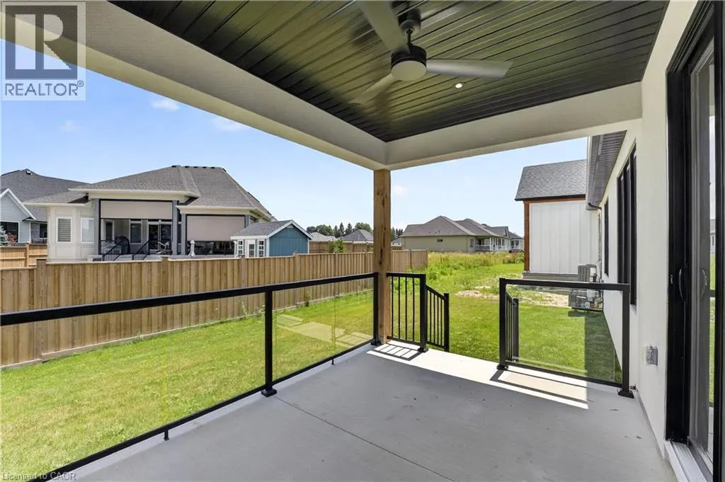 11 OAKLEY Drive