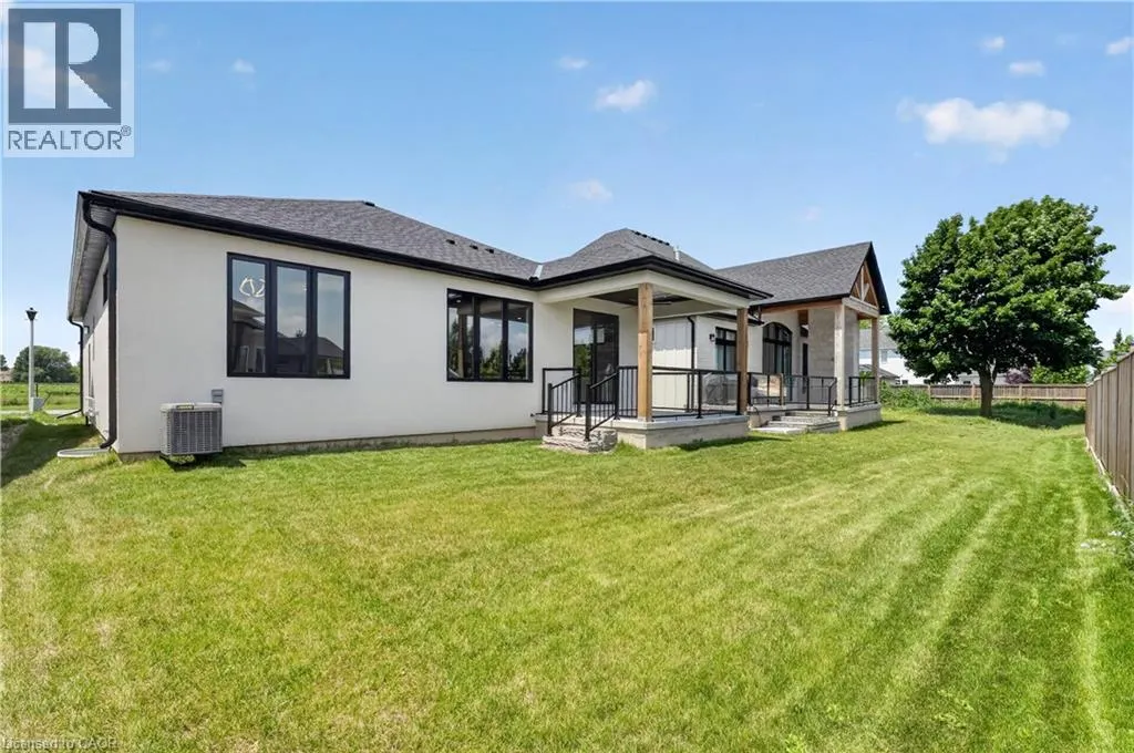 11 OAKLEY Drive
