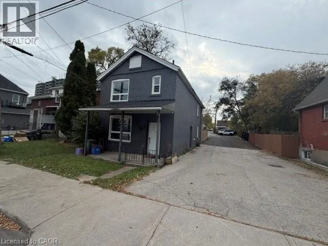 13 GENESEE Street