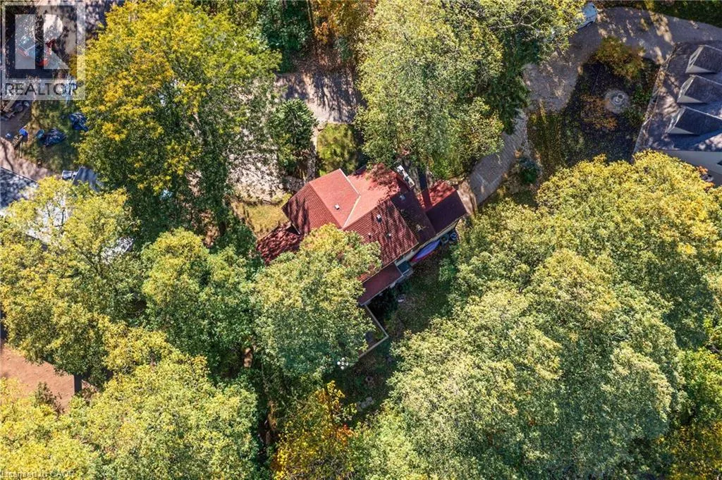7 HATFIELD Place
