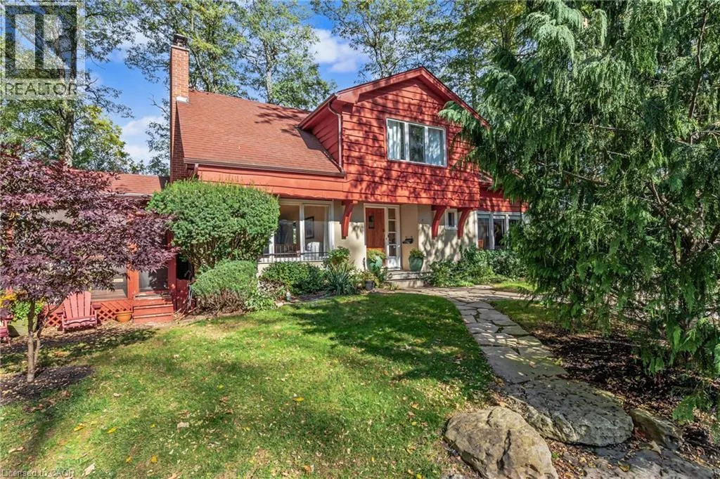 7 HATFIELD Place