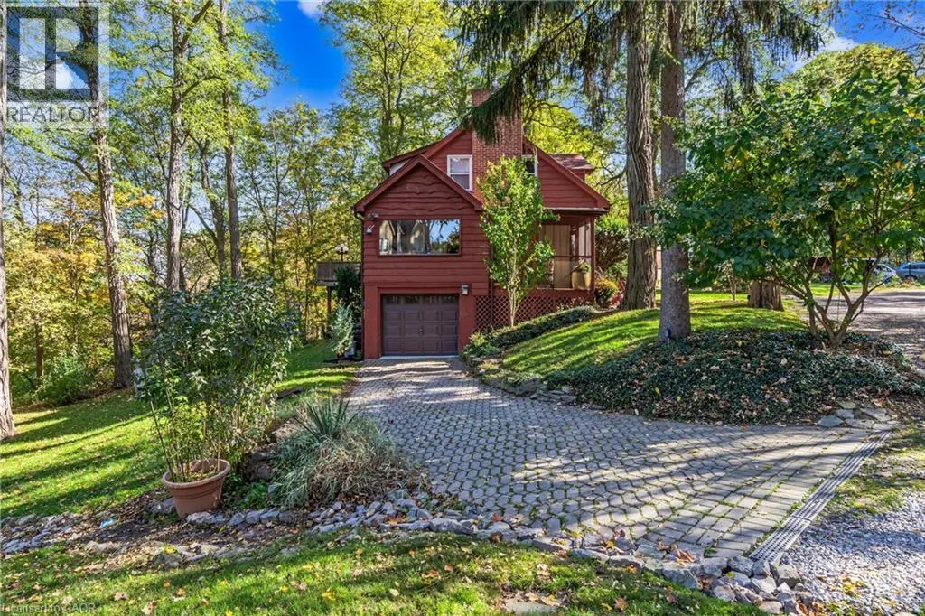7 HATFIELD Place