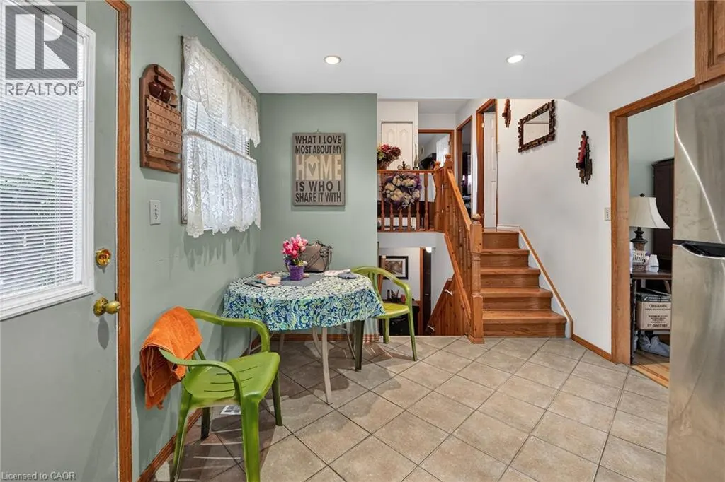 749 UPPER HORNING Road