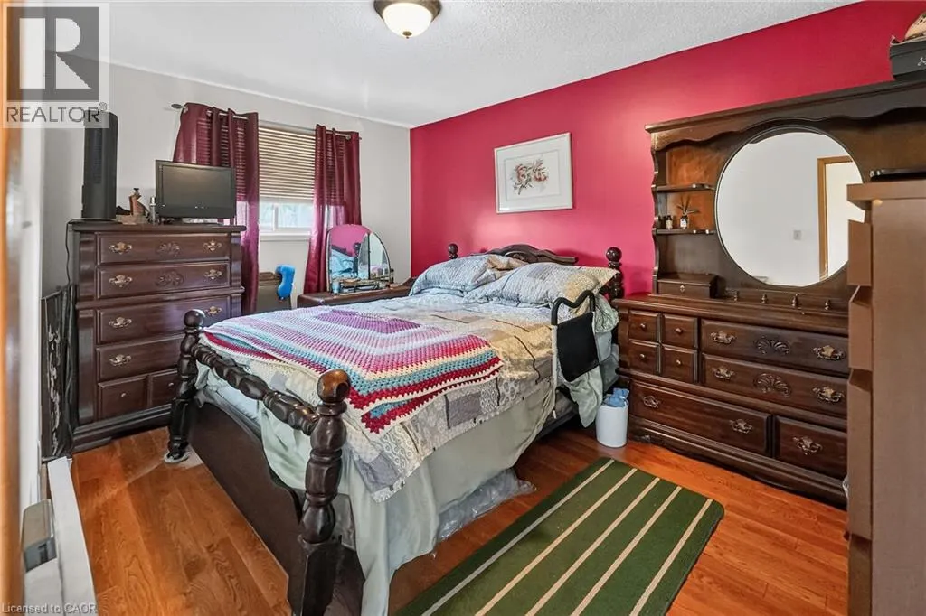 749 UPPER HORNING Road