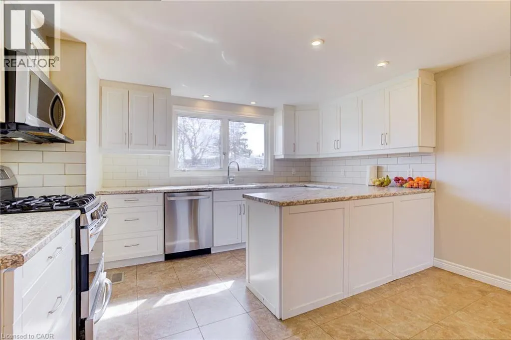 22 BLACKHORNE Crescent Unit# Upper #Upper
