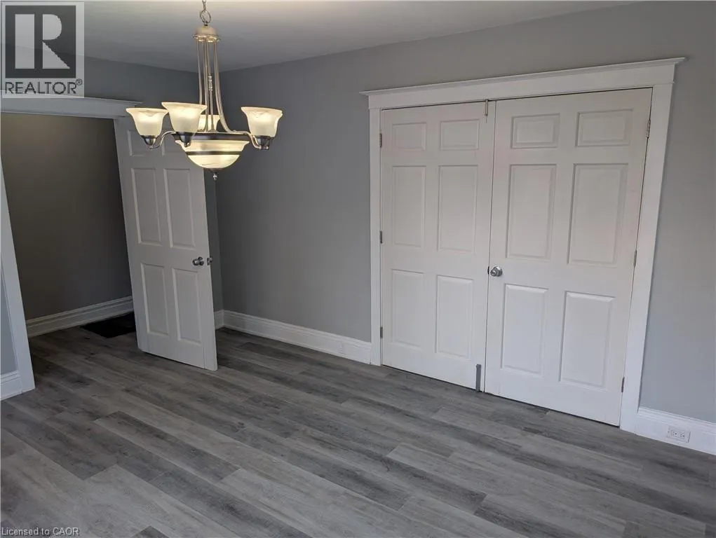 105 GEORGE Street Unit# 1 MAIN FLOOR