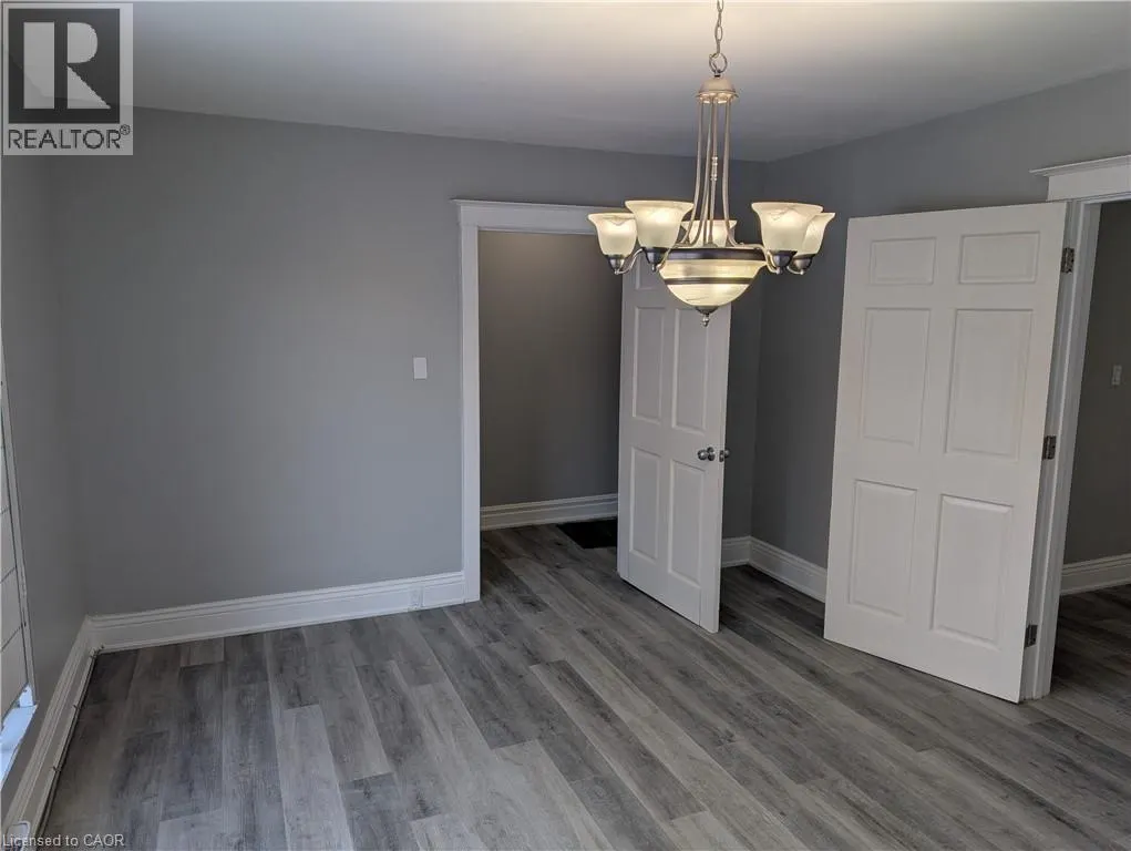 105 GEORGE Street Unit# 1 MAIN FLOOR