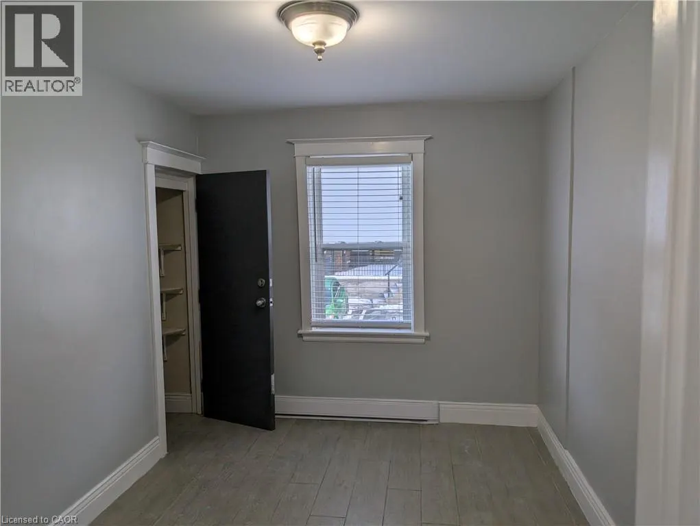 105 GEORGE Street Unit# 1 MAIN FLOOR