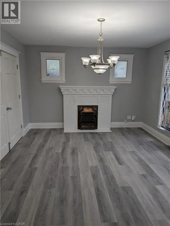 105 GEORGE Street Unit# 1 MAIN FLOOR