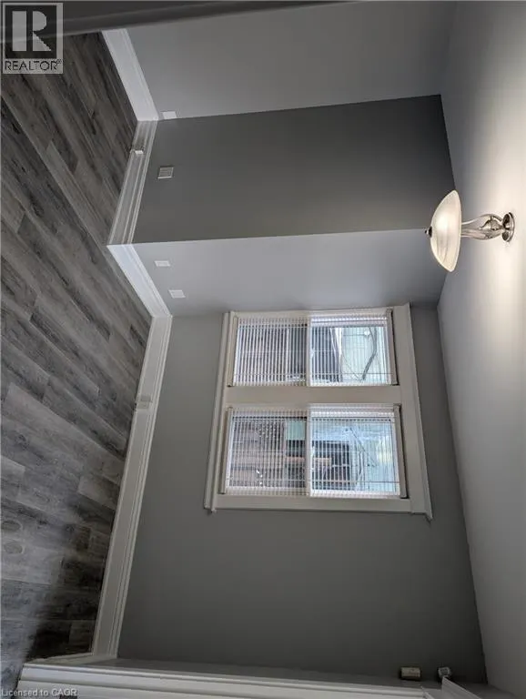 105 GEORGE Street Unit# 1 MAIN FLOOR