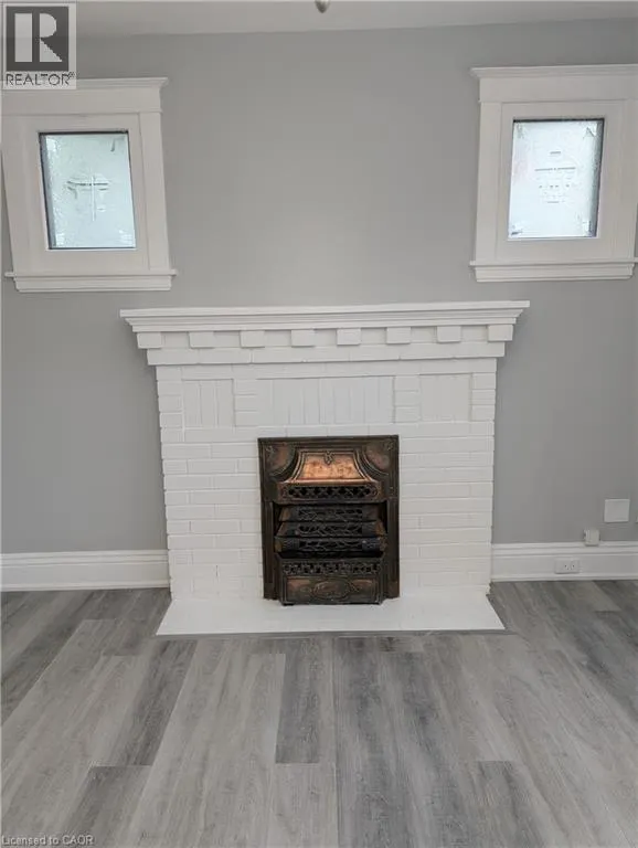 105 GEORGE Street Unit# 1 MAIN FLOOR