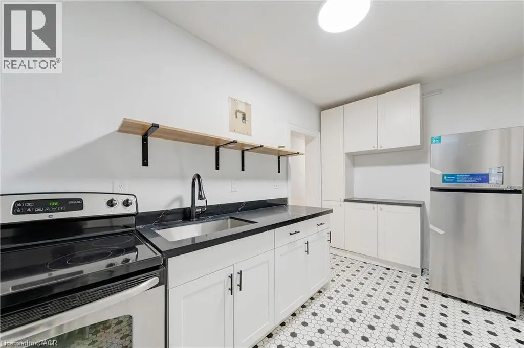 312 ABERDEEN Avenue Unit# 1 #1