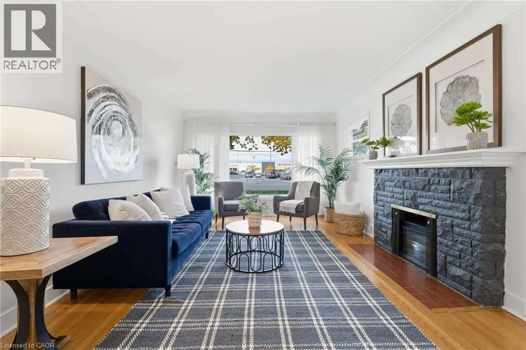 53 LIVINGSTON Avenue