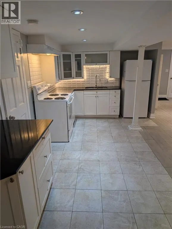 105 GEORGE Street Unit# LOWER LEVEL