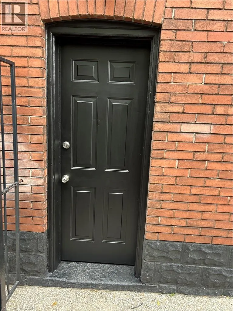 105 GEORGE Street Unit# LOWER LEVEL