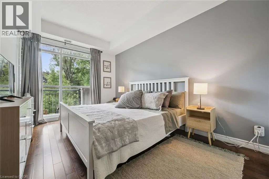 34 PLAINS Road E Unit# 208 #208