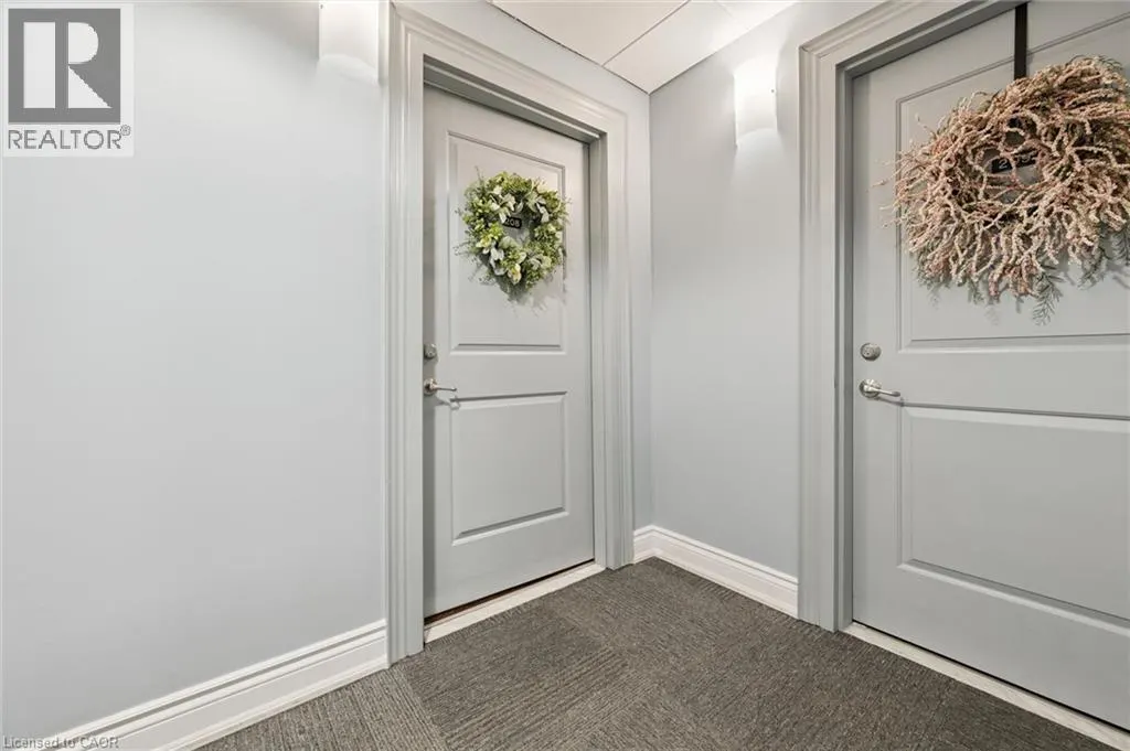 34 PLAINS Road E Unit# 208 #208