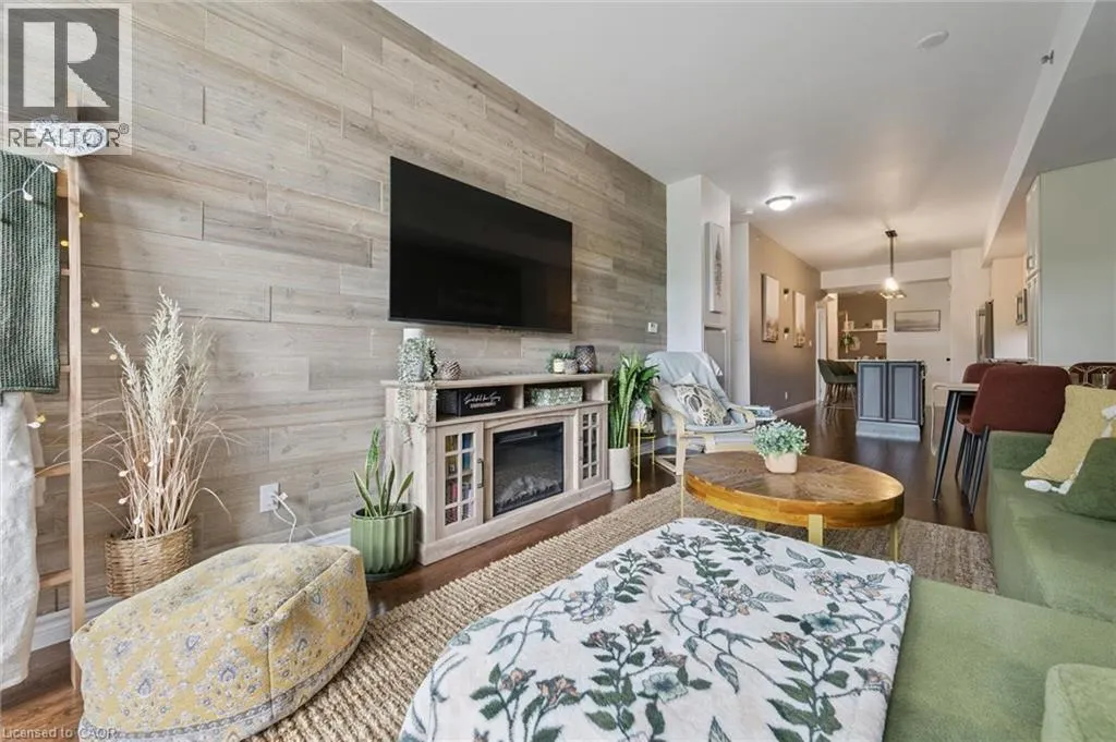 34 PLAINS Road E Unit# 208 #208