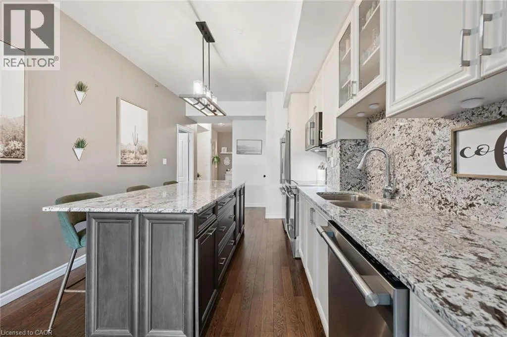34 PLAINS Road E Unit# 208 #208