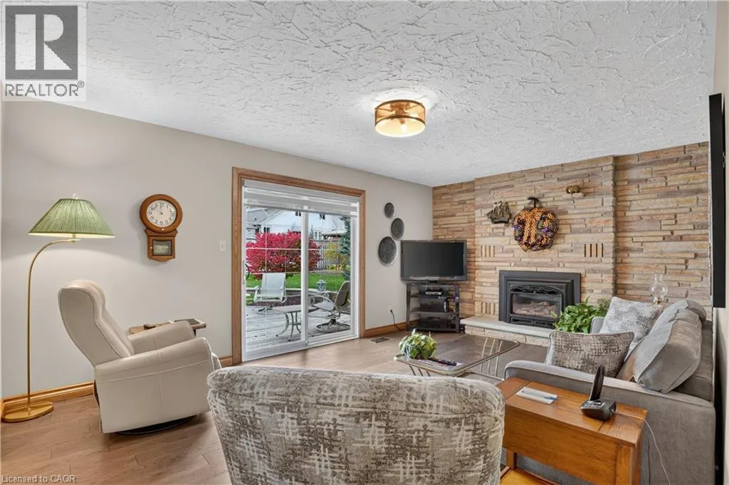 128 MALLARD Crescent