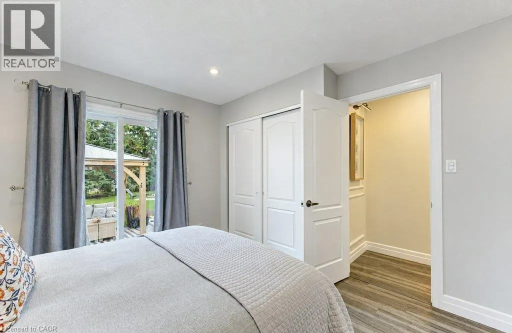 206 TAGGE Crescent