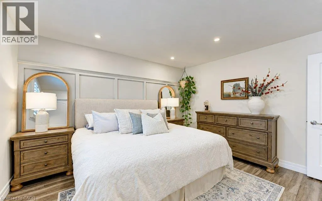 206 TAGGE Crescent
