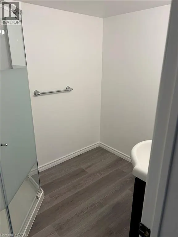 16 MAPLE Crescent Unit# 2 #2