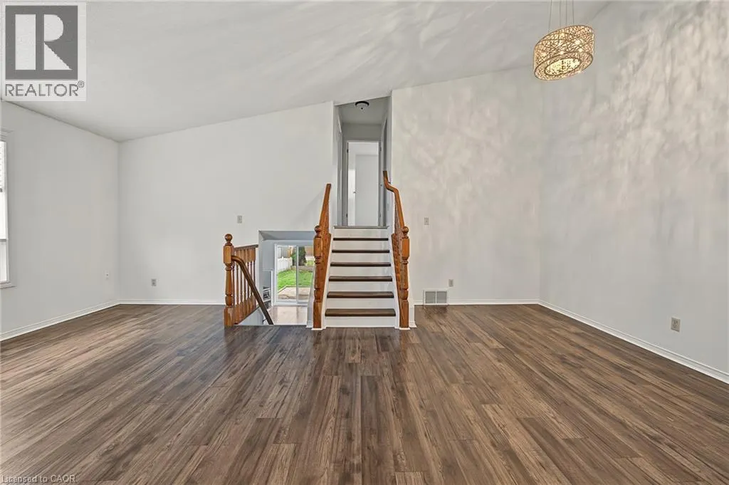 309 FENNEL Street