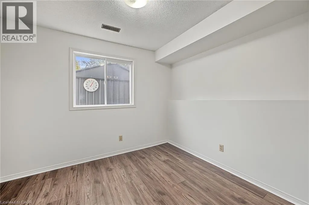 309 FENNEL Street