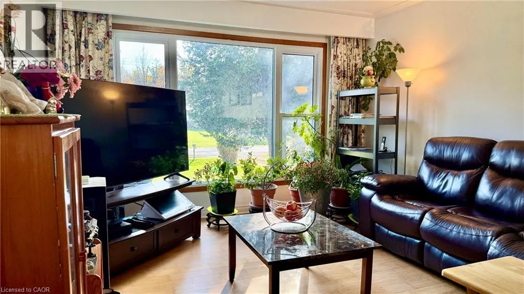 555 WINDHAM ROAD 12 Road