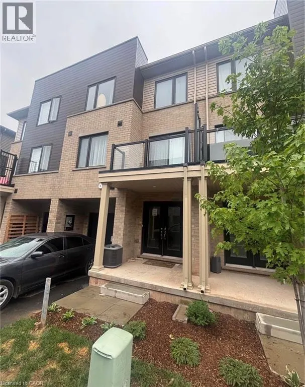 12 DRYDEN Lane