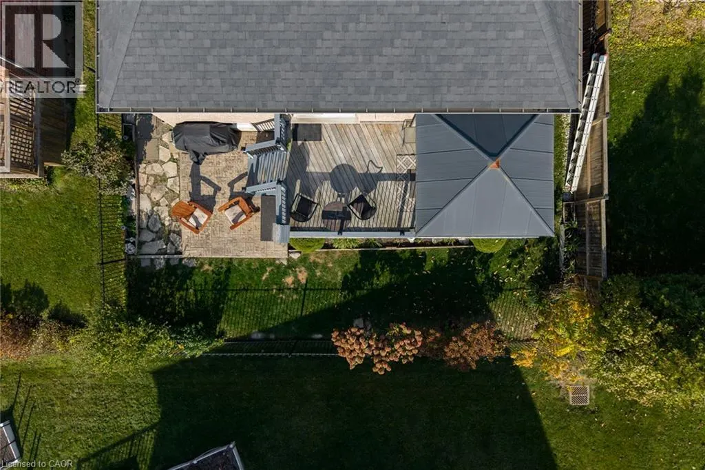 98 SANDERS Crescent