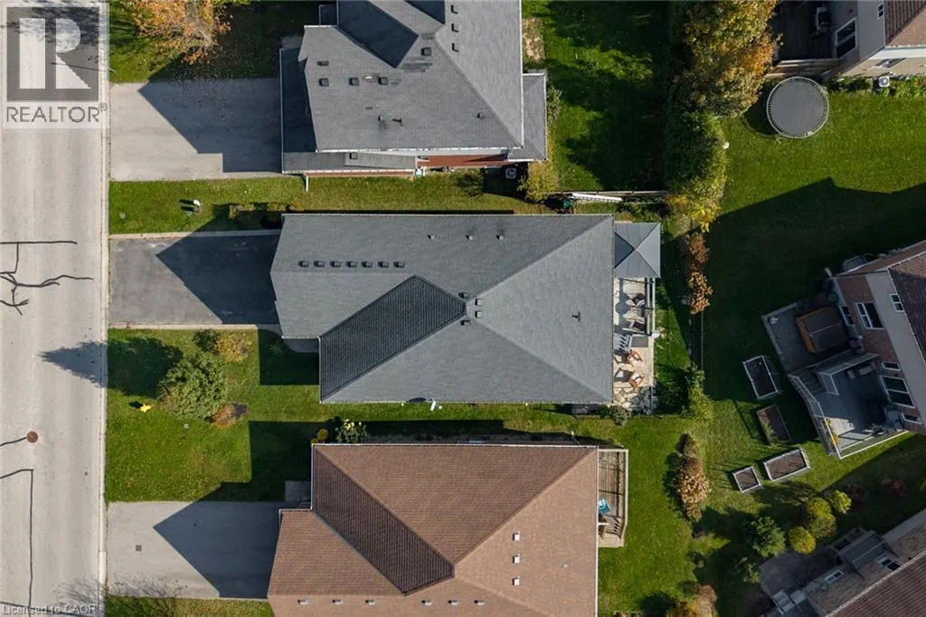 98 SANDERS Crescent