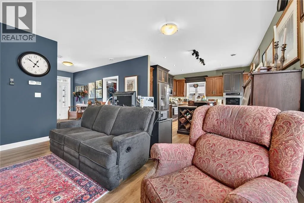 740 MAIN Street E Unit# 31 #31