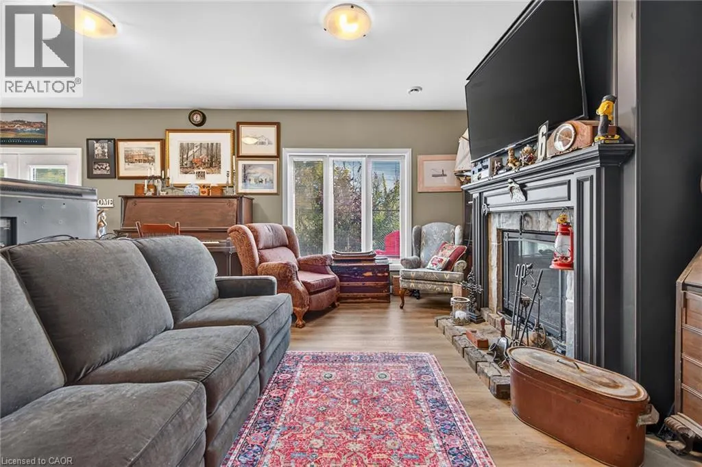 740 MAIN Street E Unit# 31 #31