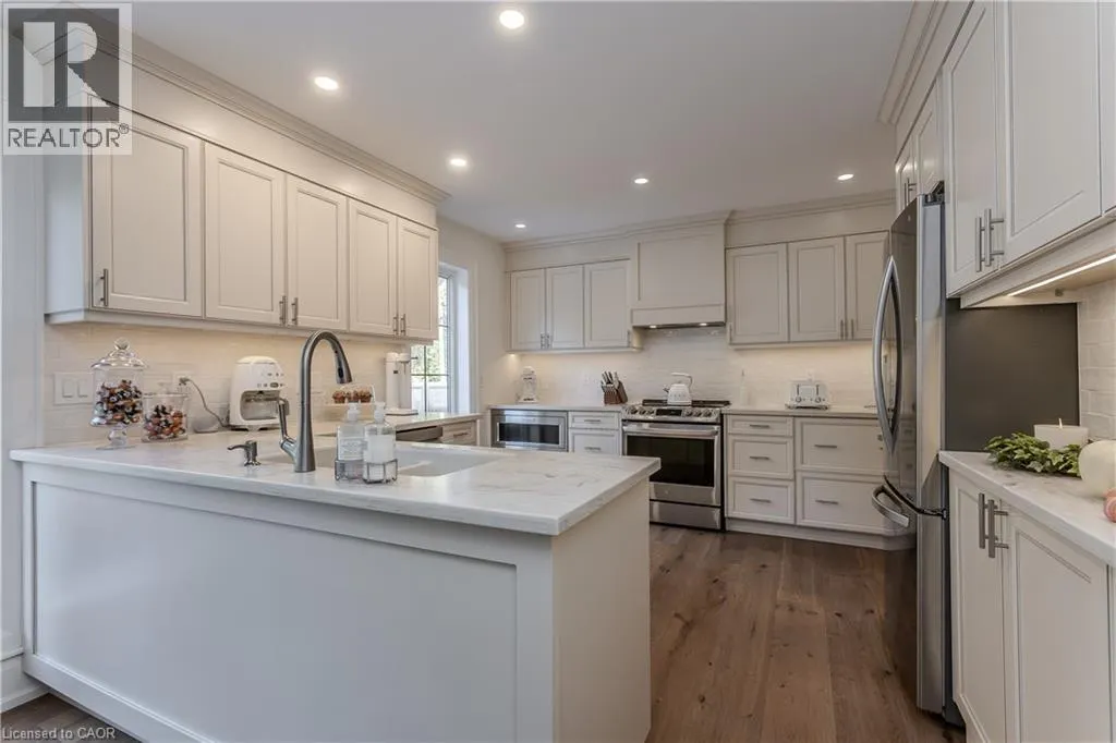2215 HIGHWAY NO 6