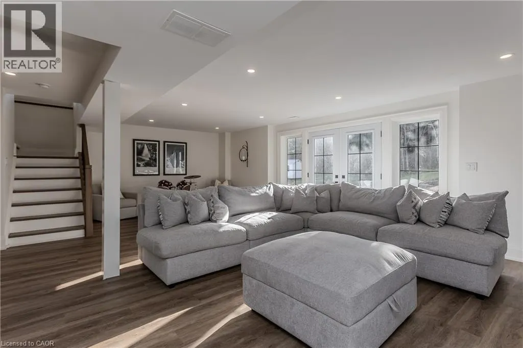 2215 HIGHWAY NO 6