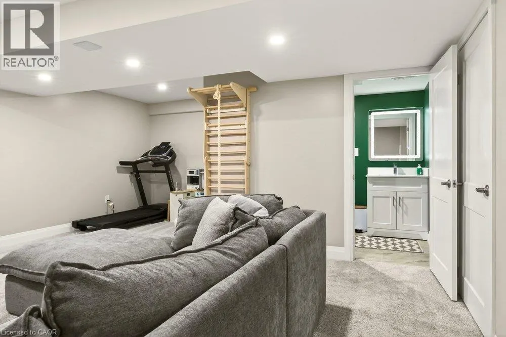 74 BOBOLINK Road
