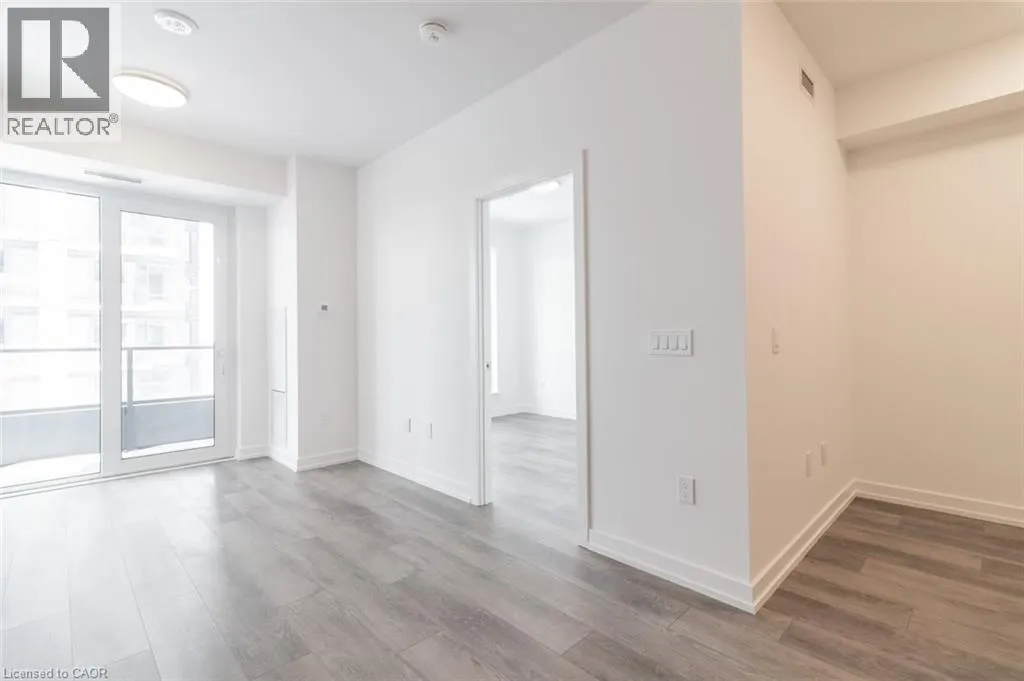 15 WELLINGTON Street S Unit# 601 #601