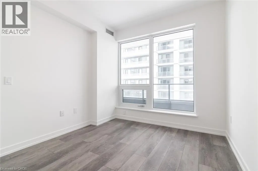 15 WELLINGTON Street S Unit# 601 #601