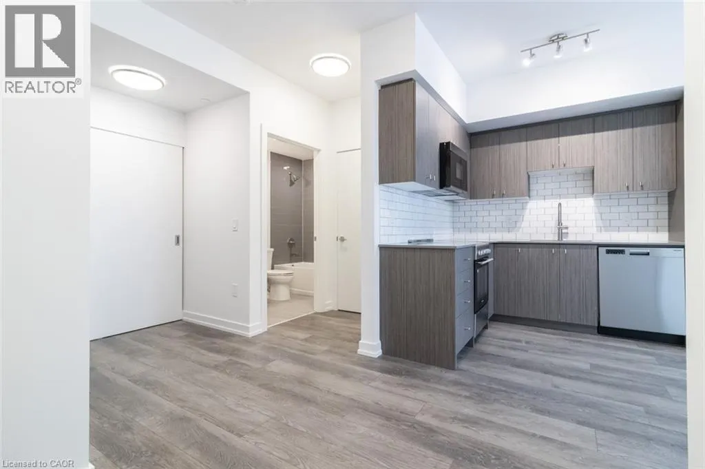 15 WELLINGTON Street S Unit# 601 #601