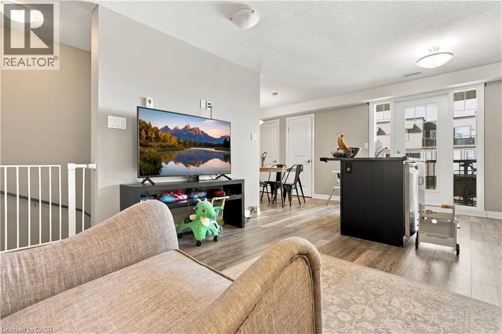 1989 OTTAWA Street S Unit# 22B #22B