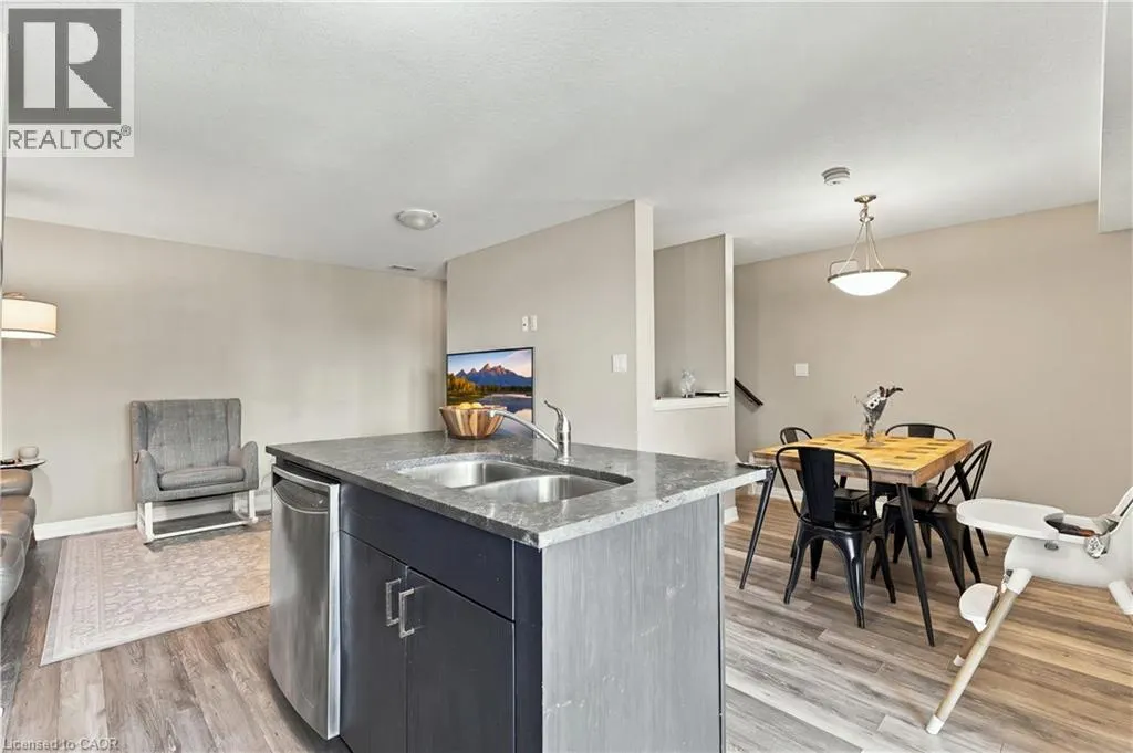 1989 OTTAWA Street S Unit# 22B #22B