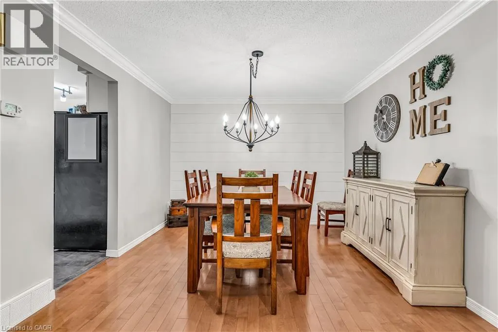 232 KINGSWOOD Drive Unit# 5 #5